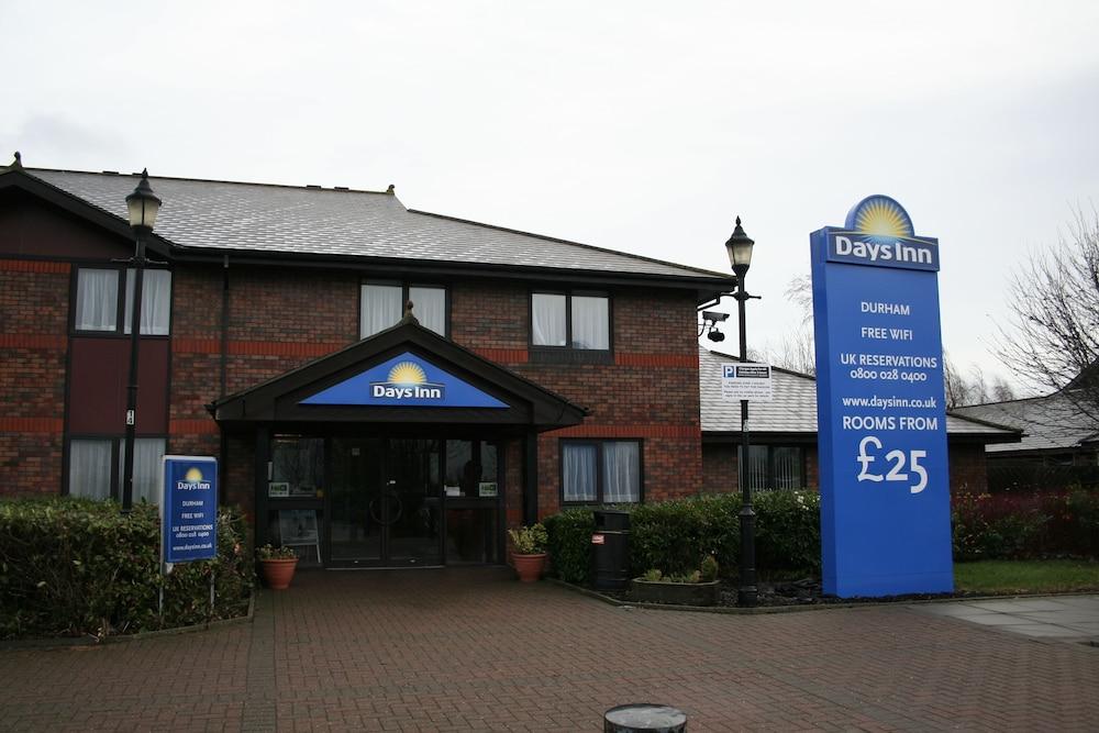 Super 8 By Wyndham Durham Hotel Buitenkant foto