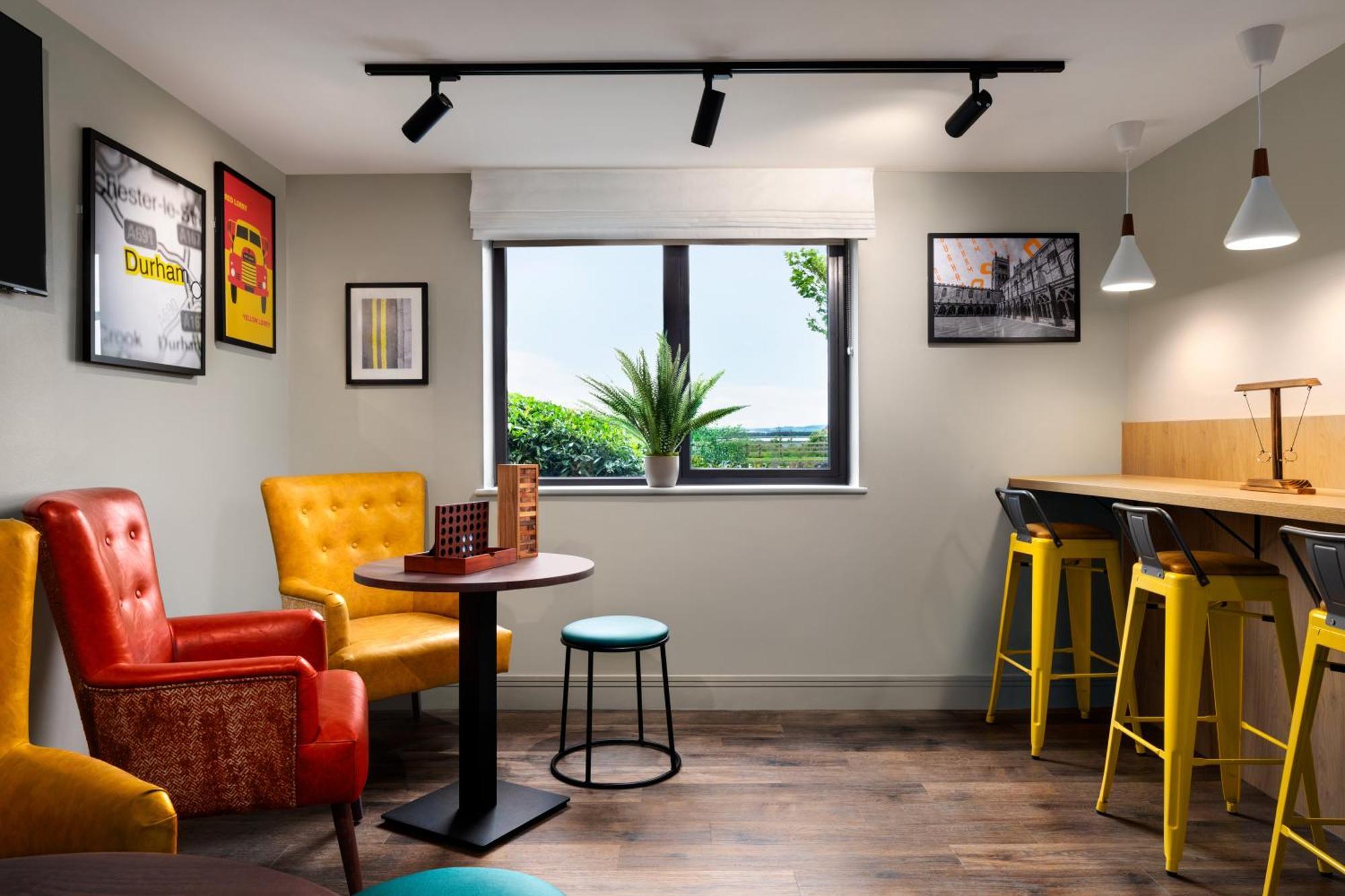 Super 8 By Wyndham Durham Hotel Buitenkant foto
