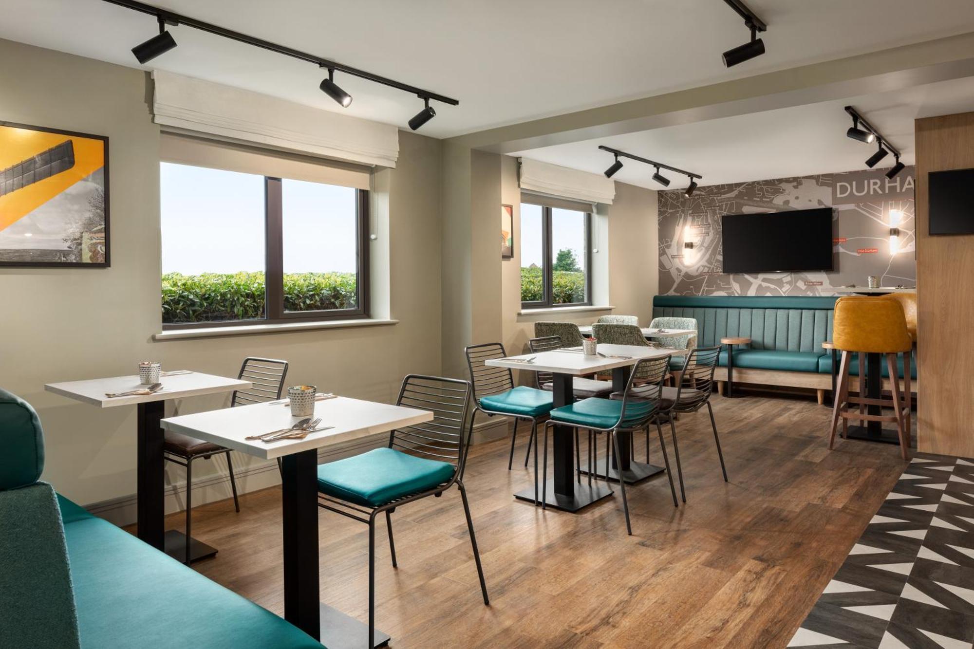 Super 8 By Wyndham Durham Hotel Buitenkant foto