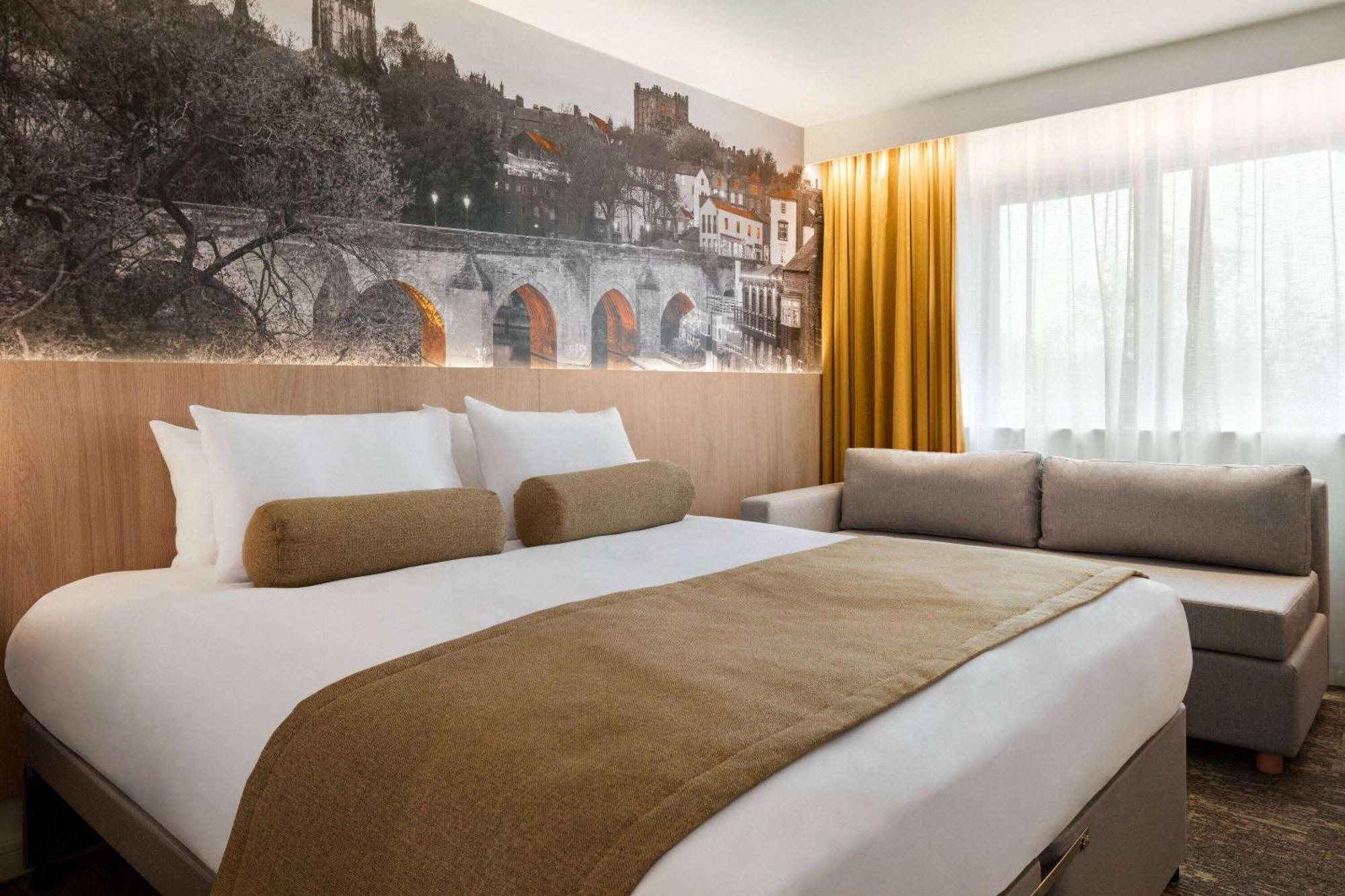 Super 8 By Wyndham Durham Hotel Buitenkant foto