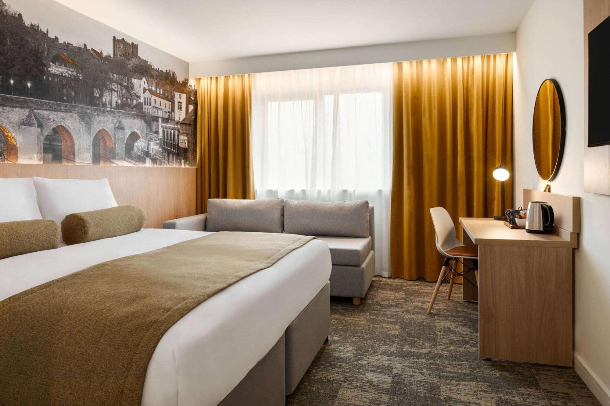 Super 8 By Wyndham Durham Hotel Buitenkant foto