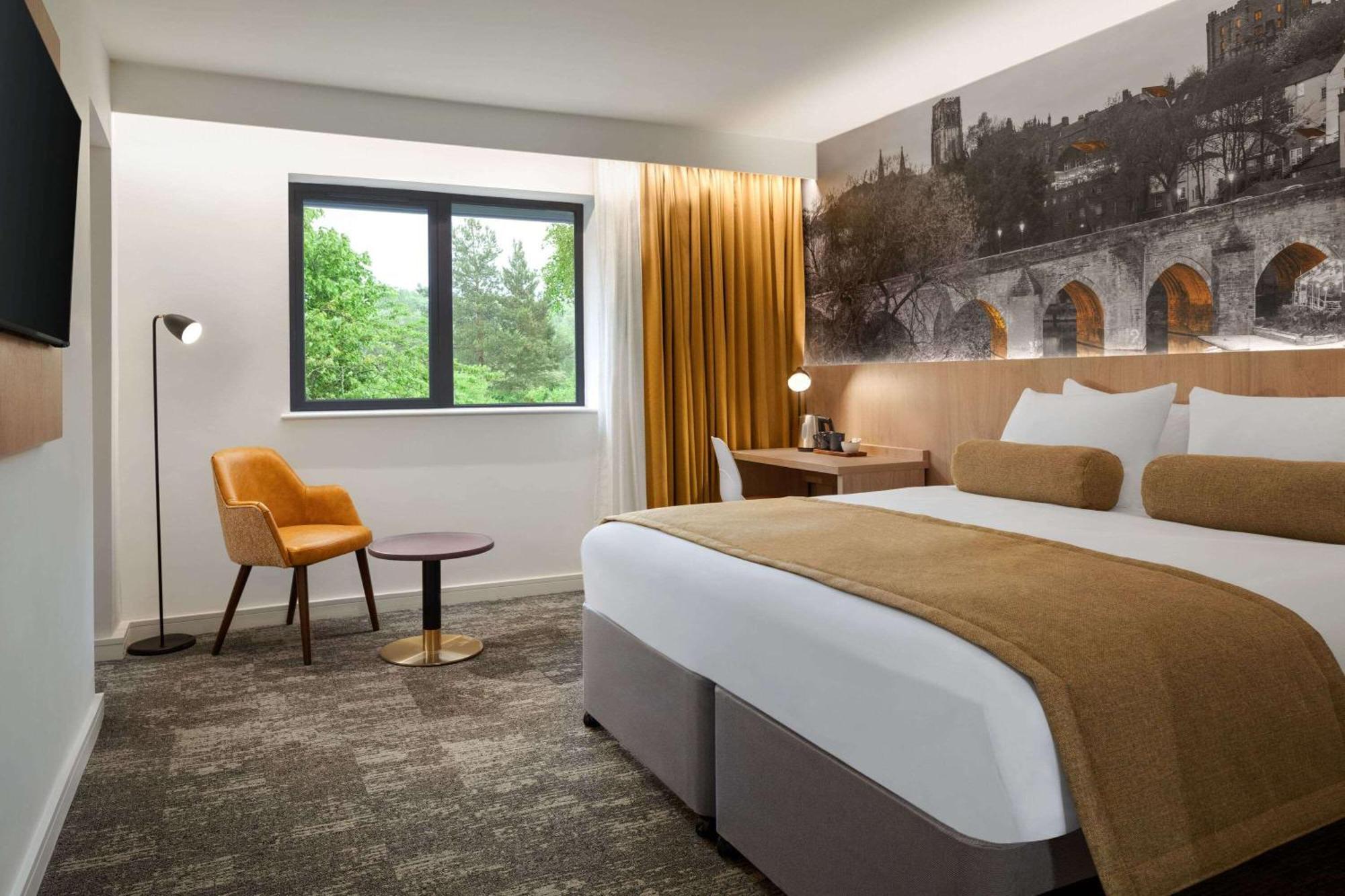 Super 8 By Wyndham Durham Hotel Buitenkant foto